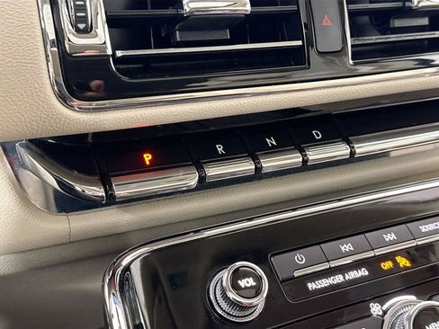 Used 2021 Lincoln Navigator Reserve w/ Luxury Package AWD/4WD image 27