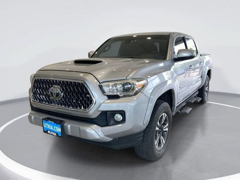 Certified 2019 Toyota Tacoma TRD Sport AWD/4WD image 1