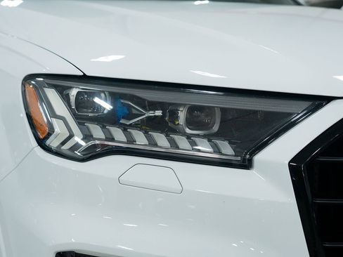 Used 2020 Audi SQ7 Prestige image 12