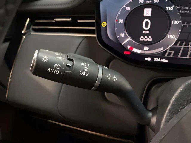 Used 2025 Land Rover Range Rover Sport SE AWD/4WD image 36