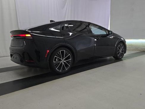 Used 2025 Toyota Prius Limited w/ Limited Premium Package FWD image 4