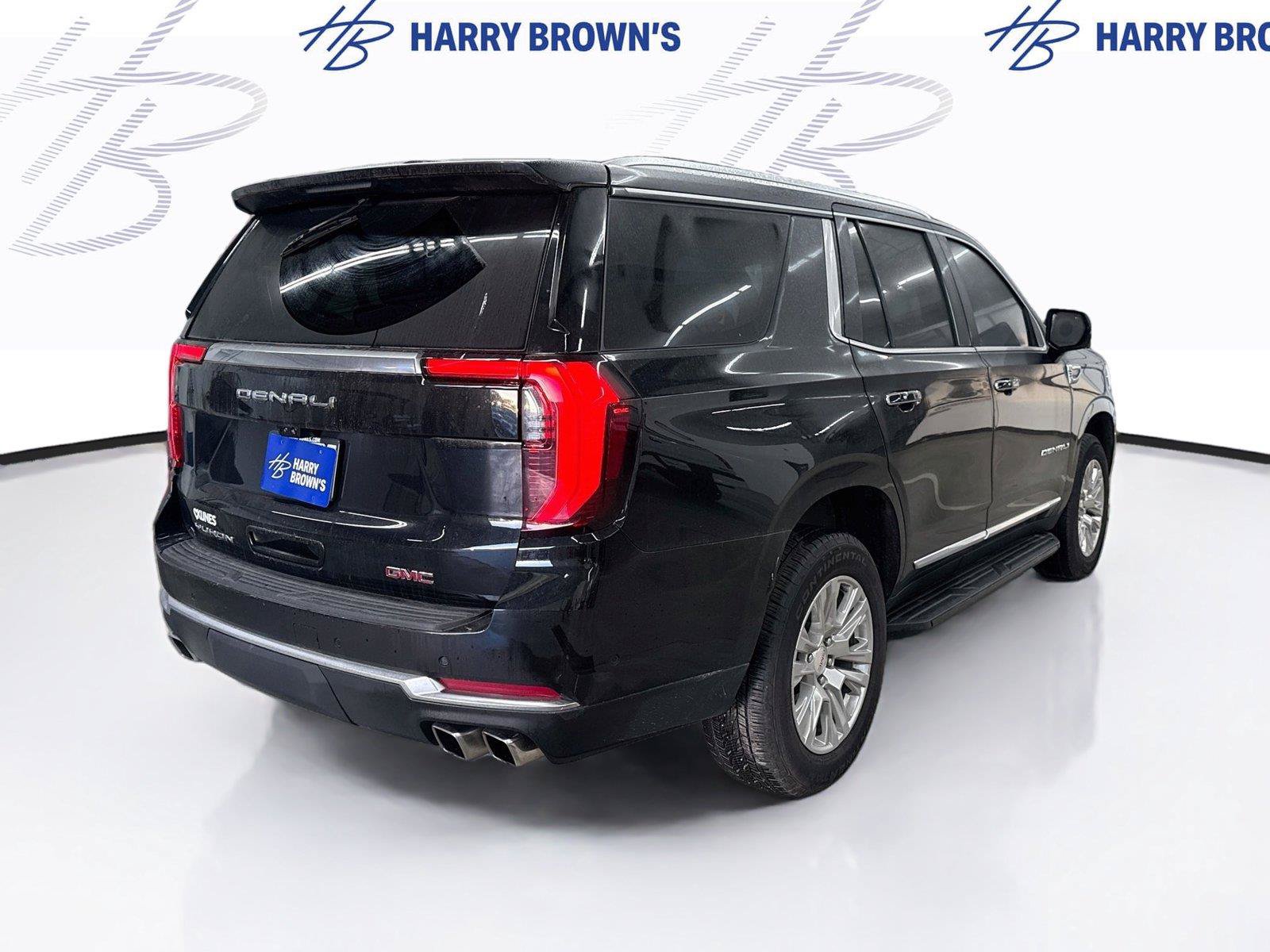 Used 2025 GMC Yukon Denali w/ Advanced Technology Package AWD/4WD image 10
