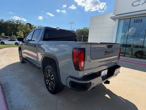 Used 2024 GMC Sierra 1500 AT4 w/ Technology Package AWD/4WD image 5