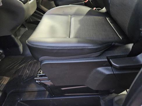 New 2025 Ford Transit 250 148 Medium Roof w/ Load Area Protection Package image 4
