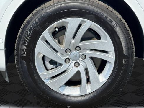 Certified 2025 Land Rover Discovery Sport S AWD/4WD image 11