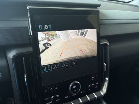 Certified 2025 GMC Acadia AT4 AWD/4WD image 15