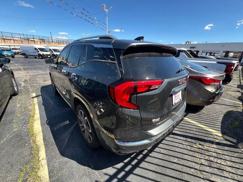Used 2020 GMC Terrain Denali w/ Denali Premium Package AWD/4WD image 3