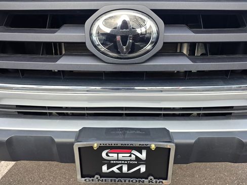 Used 2022 Toyota Tacoma SR5 image 33