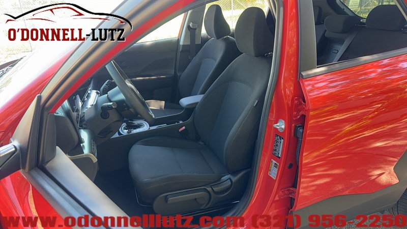 Used 2025 Hyundai Kona SE FWD image 7