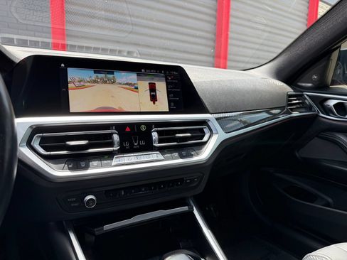 Used 2021 BMW M4 Competition w/ M Carbon Exterior Package RWD image 30