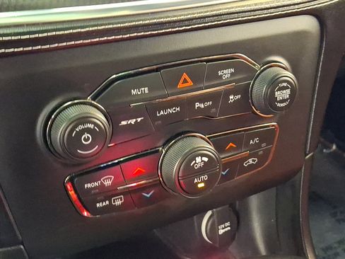 Used 2020 Dodge Charger SRT Hellcat w/ Harman/Kardon Audio Group RWD image 17