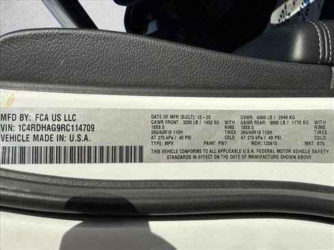 Used 2024 Dodge Durango SXT image 24