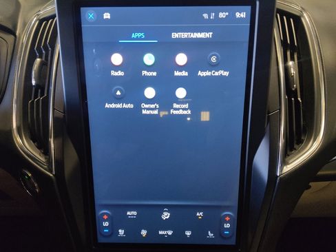 Used 2024 Ford Edge Titanium image 25