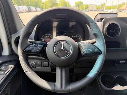 New 2026 Mercedes-Benz Sprinter 2500 image 15