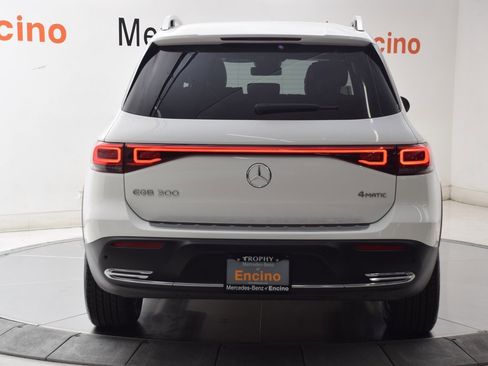 Certified 2023 Mercedes-Benz EQB 300 4MATIC image 5