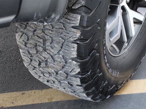 Used 2018 Ford F150 Raptor w/ Equipment Group 802A Luxury image 36