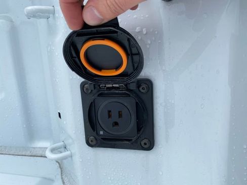 New 2024 GMC Sierra 1500 Elevation image 36