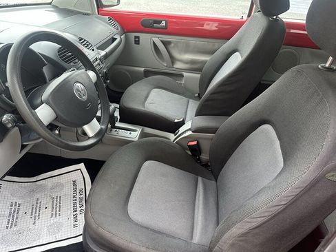Used 2004 Volkswagen Beetle GLS FWD image 11