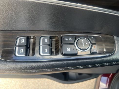 Used 2019 Kia Sorento LX image 50