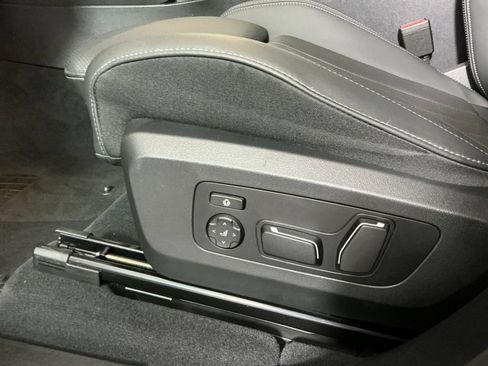Certified 2025 BMW X3 xDrive30i w/ Premium Package AWD/4WD image 19