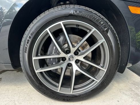 Used 2026 Porsche Macan AWD/4WD image 42