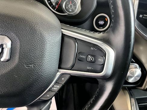 Used 2022 RAM 1500 Laramie w/ Laramie Southwest Edition image 16