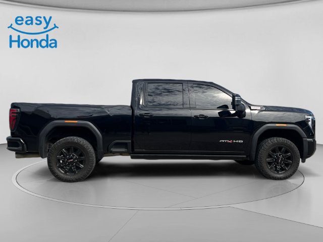 Used 2025 GMC Sierra 2500 AT4 w/ AT4 Premium Plus Package AWD/4WD image 4