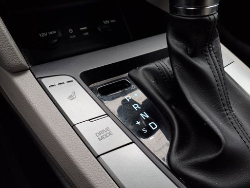 Used 2019 Hyundai Elantra Value Edition w/ Cargo Package image 13