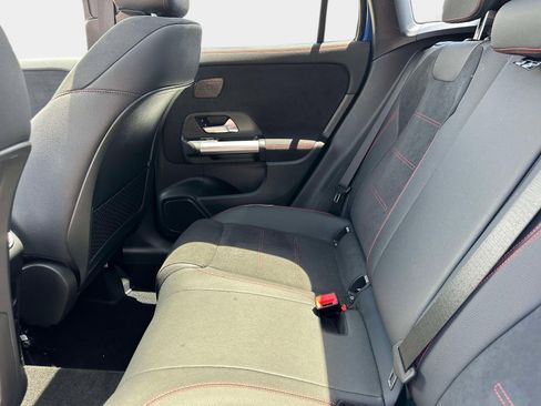 Certified 2025 Mercedes-Benz GLA 250 4MATIC image 14