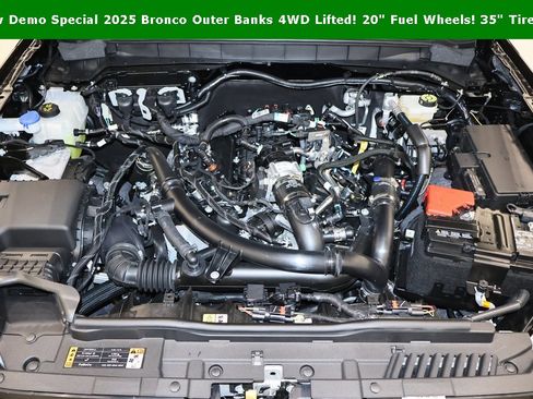 New 2025 Ford Bronco Outer Banks image 34