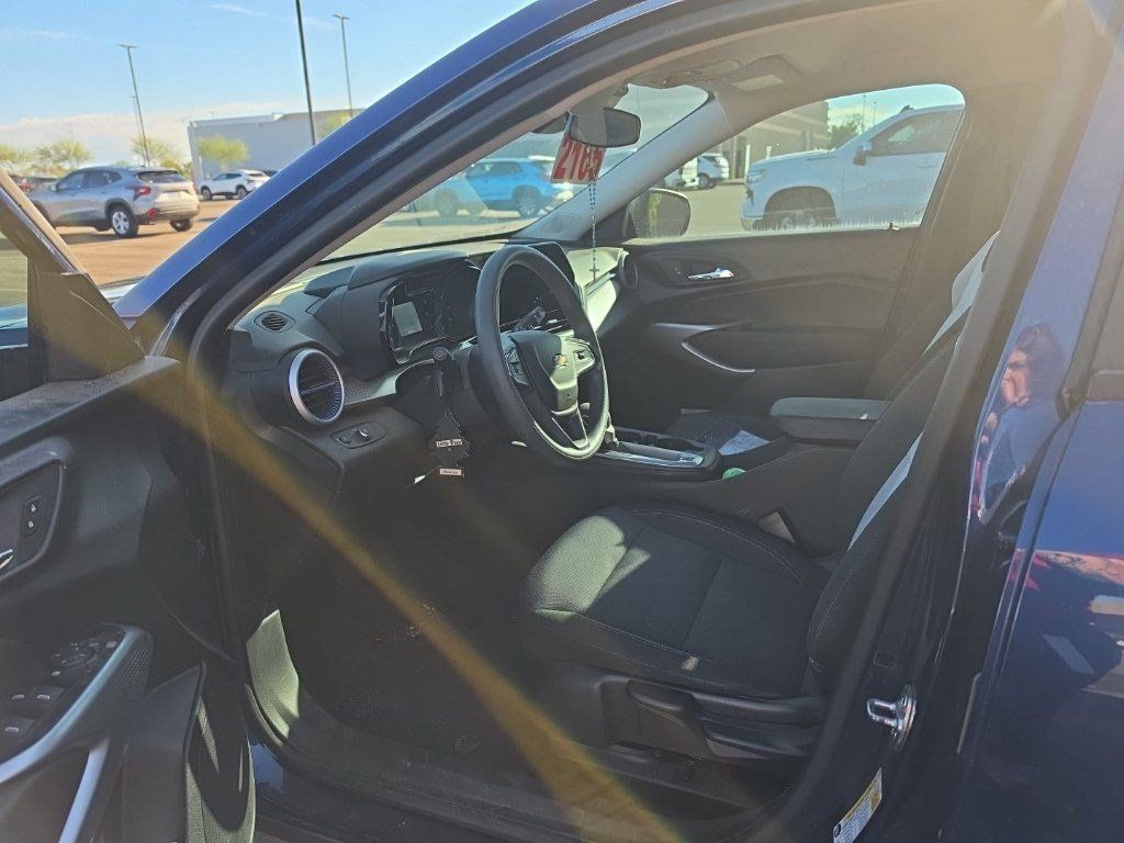 Used 2024 Chevrolet Trax LS FWD image 14