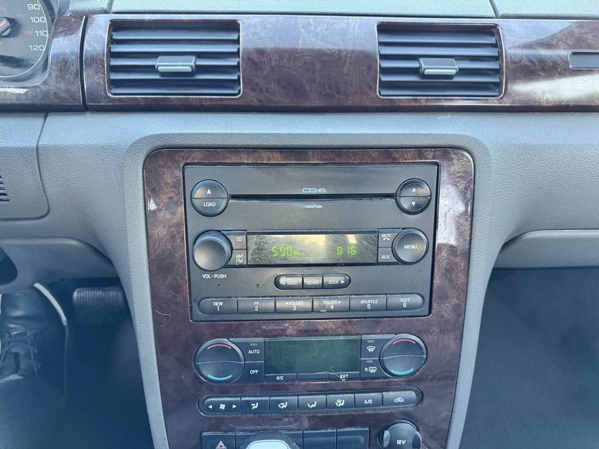 Used 2006 Ford Five Hundred SEL FWD image 41