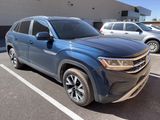 Used 2022 Volkswagen Atlas Cross Sport SE image 2