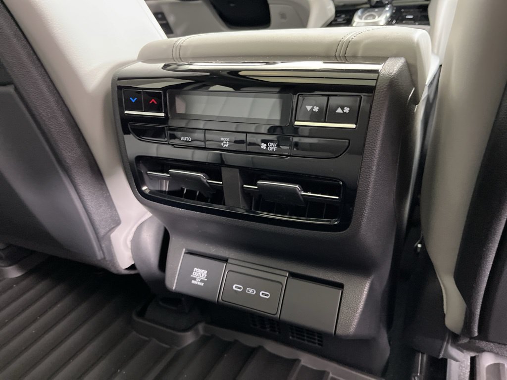 Used 2026 Acura MDX w/ Technology Package AWD/4WD image 21