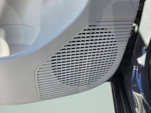 New 2026 Hyundai Kona SE FWD image 21