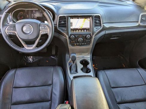Used 2017 Jeep Grand Cherokee Overland image 17