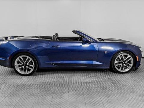 Used 2022 Chevrolet Camaro SS RWD image 9
