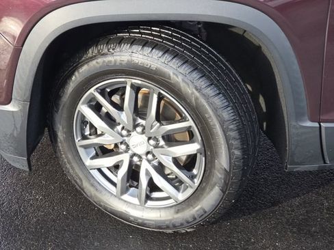 Used 2017 GMC Acadia SLT image 24