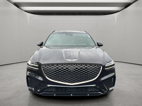Used 2025 Genesis GV70 3.5T Sport w/ Sport Advanced Package AWD/4WD image 8