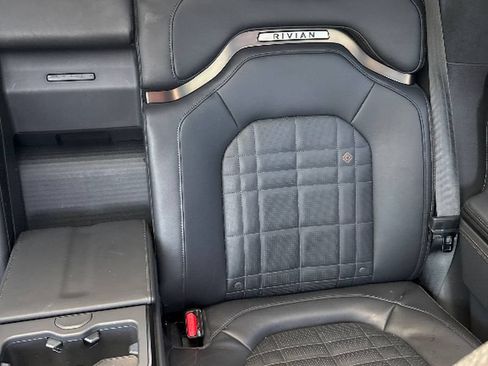 Used 2026 Rivian R1T Premium AWD/4WD image 7