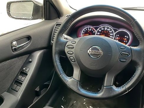 Used 2012 Nissan Altima 2.5 S w/ 20th Anniversary Pkg image 7