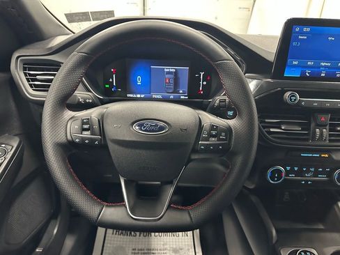 Used 2025 Ford Escape ST-Line image 19