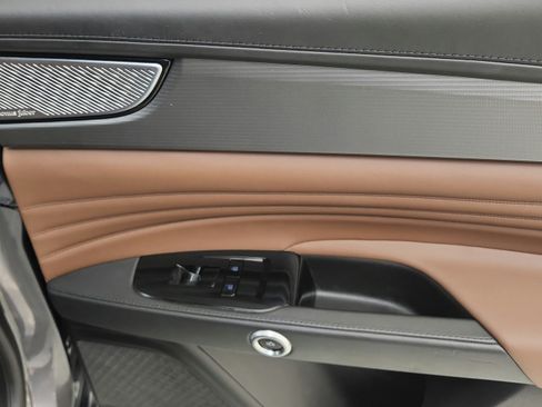 Used 2023 Maserati Grecale Modena AWD/4WD image 34