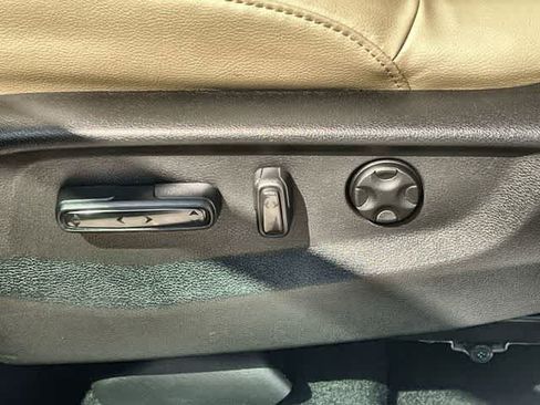 Used 2019 Honda CR-V EX-L image 31