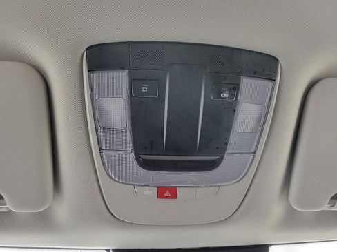 Used 2025 Kia Sportage EX image 18