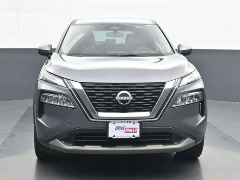 Used 2023 Nissan Rogue SV image 1
