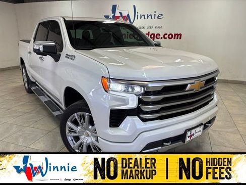 Used 2024 Chevrolet Silverado 1500 High Country w/ High Country Premium Package AWD/4WD image 1