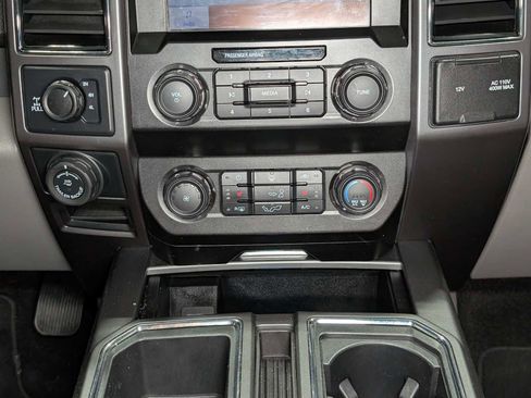 Used 2020 Ford F150 XLT w/ Equipment Group 302A Luxury image 20