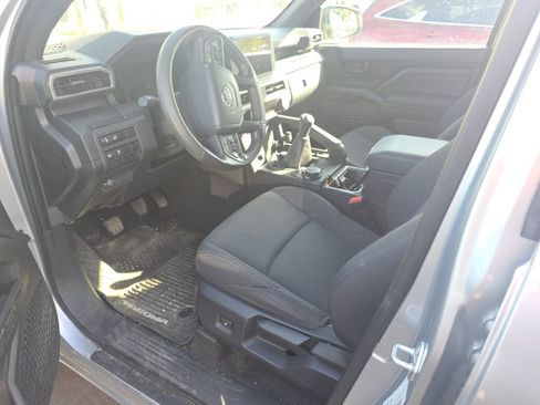 Used 2024 Toyota Tacoma SR w/ SR Upgrade Package image 5