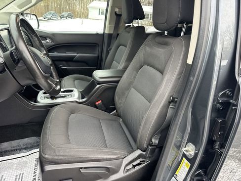 Used 2017 Chevrolet Colorado LT w/ LT Convenience Package image 11